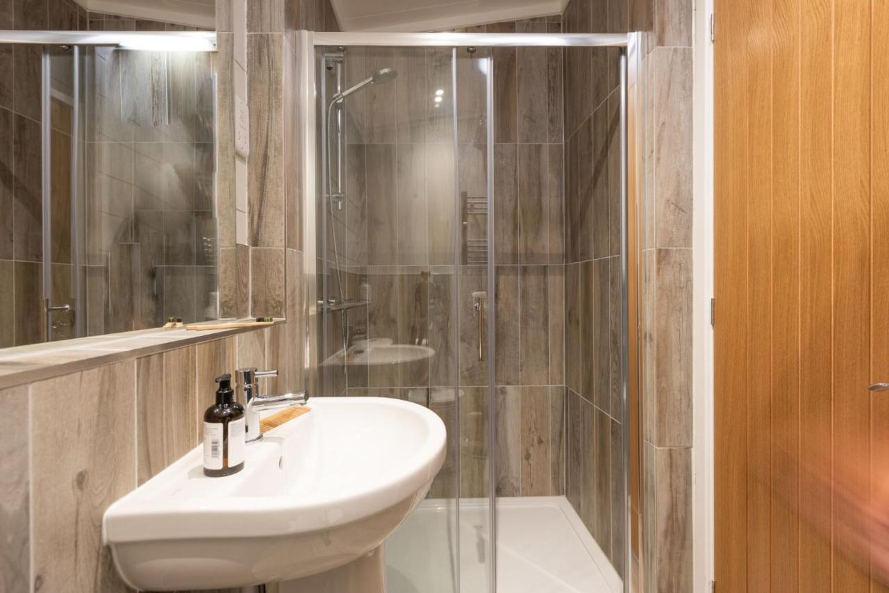 Primrose Lodge, 25 Roadford Lake Lodges Lifton Esterno foto