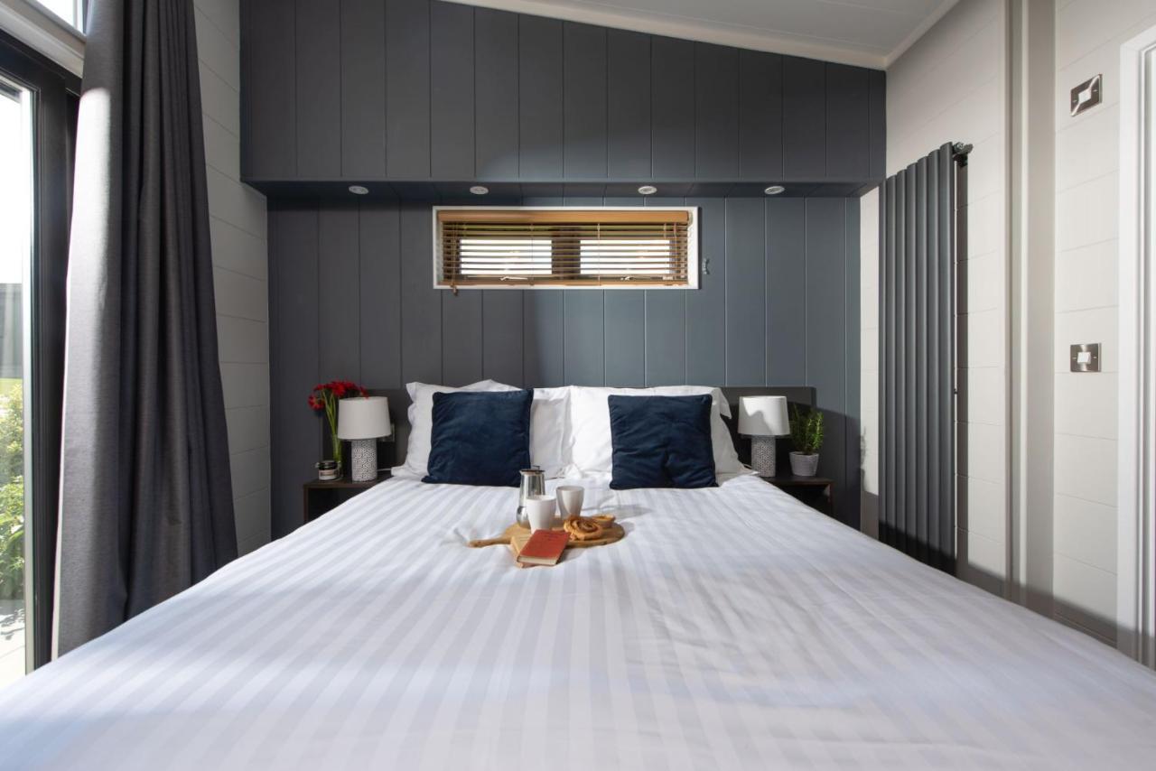 Primrose Lodge, 25 Roadford Lake Lodges Lifton Esterno foto